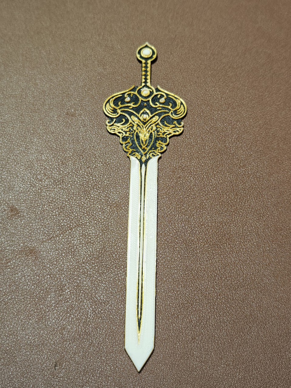 Boekenlegger - Sword - (gold-white-black) - xh0i7w - voorkant2.jpg