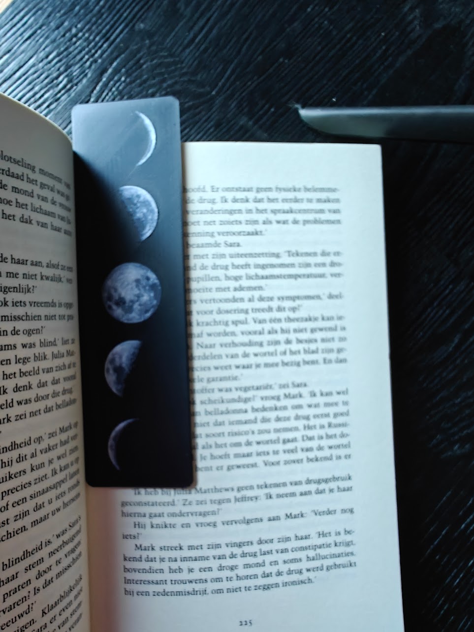 Boekenlegger - moon phase - (black-white) - o28v4y - IMG20250311105432.jpg