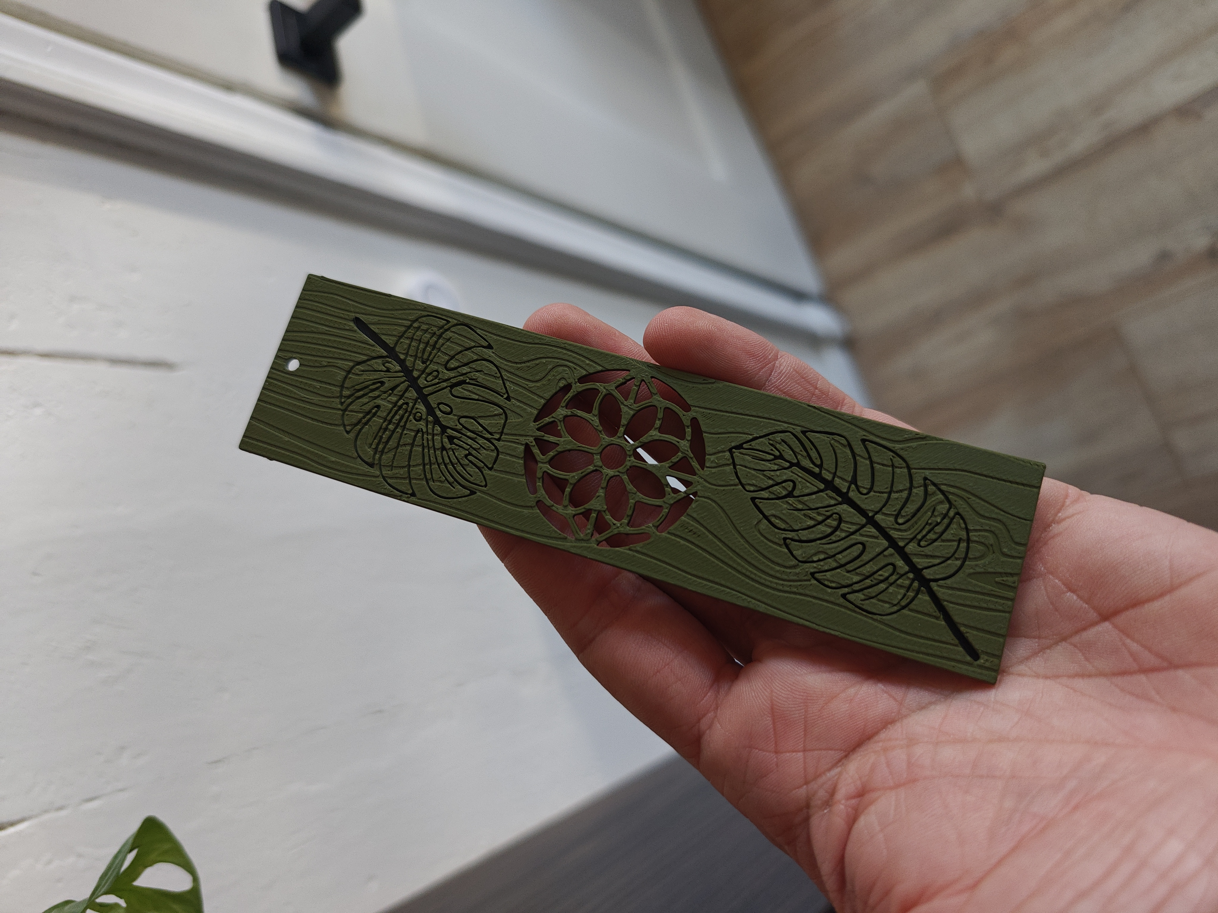 Bookmark - Monstera Deluxe Series - Green - 2026-02-14-15-27-03-357.jpg