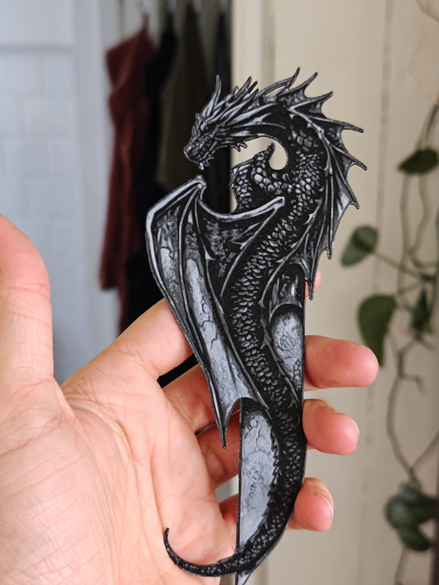 Bookmark - Wyvern v1 - (Eryone Grey) - r6wk7z