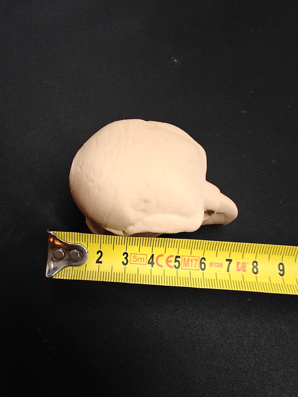 Falcon Skull - (beige) - 8cm - 3x8m9k - afmeting.jpg