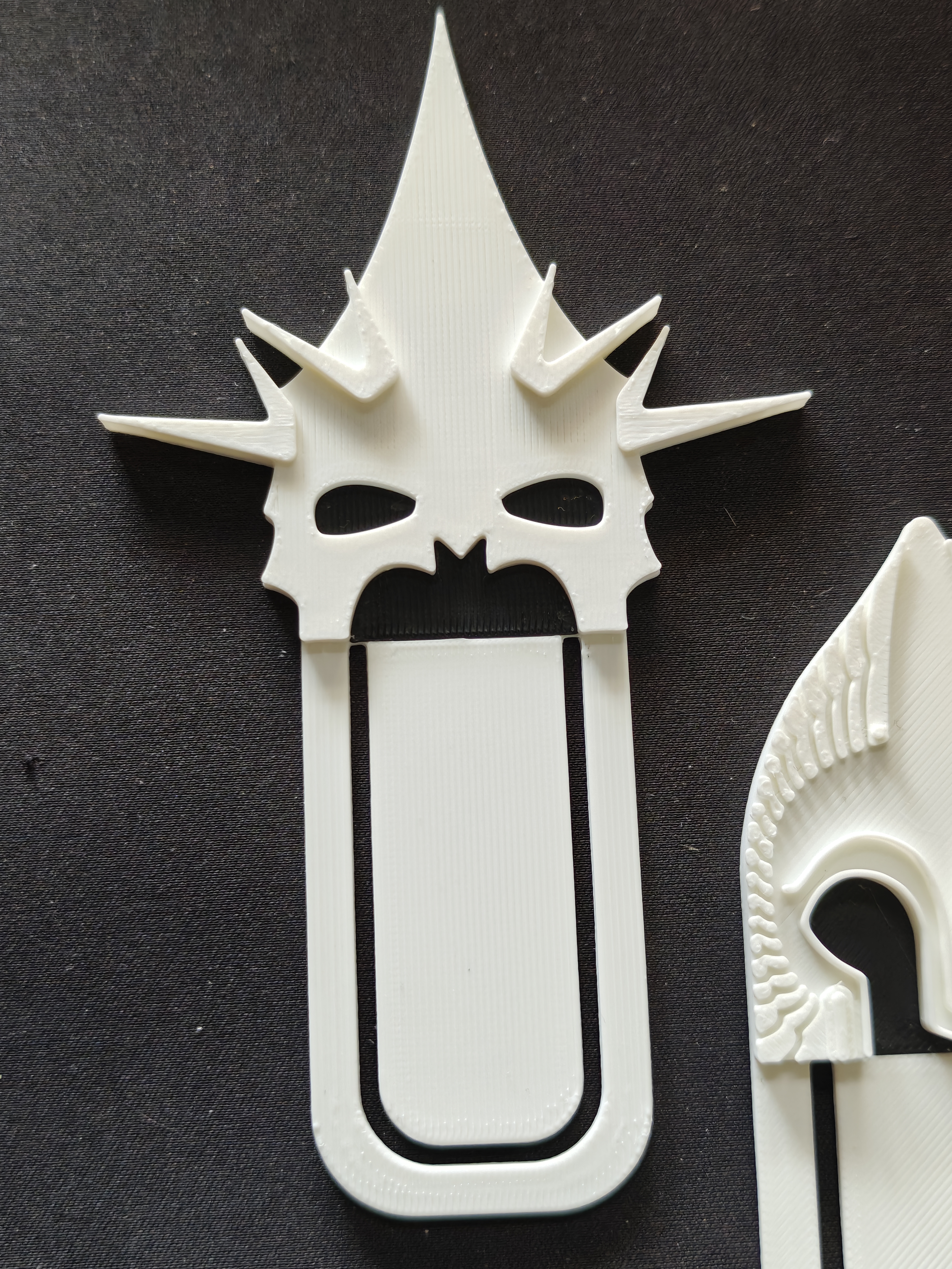 Set of 3 bookmarks - LOTR Helmets - (Matte White) - r7g9q2 - IMG20250627162218.jpg