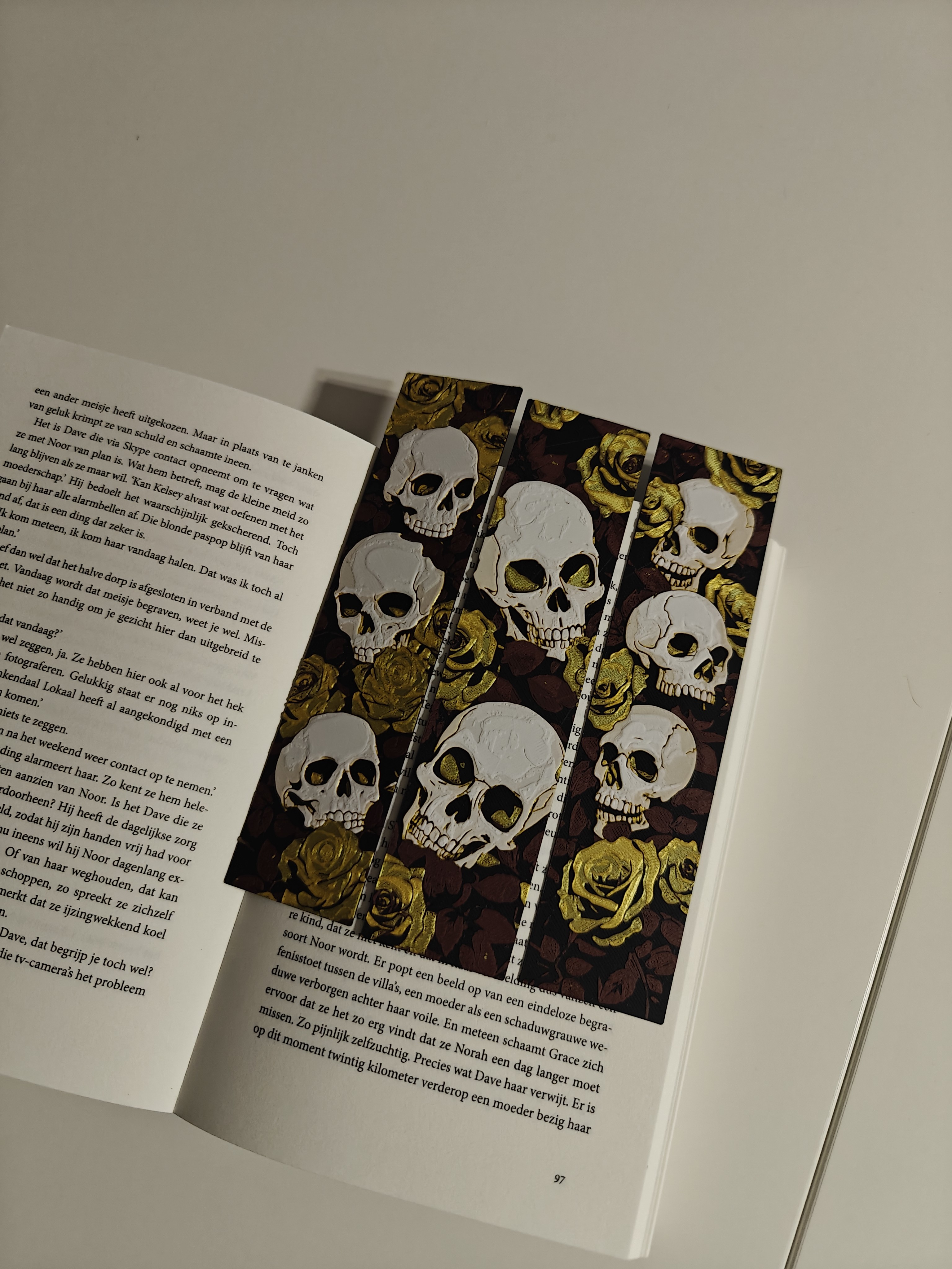 Set van 3 Boekenleggers - Skull en roses - (gold-red-ruby-black-white) - 72xw9s - IMG20250417220623.jpg