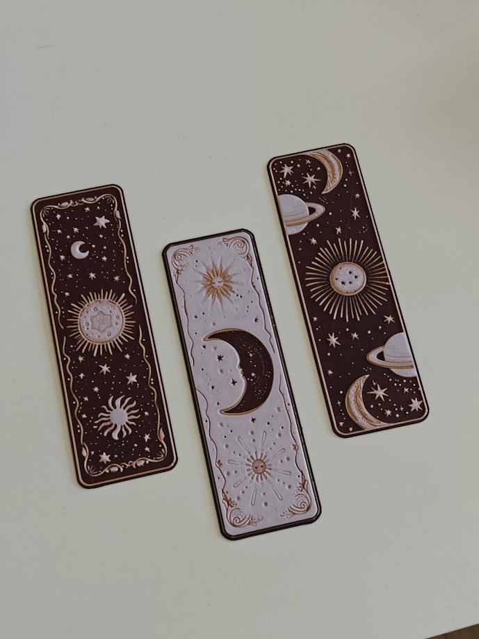 Set van 3 Boekenleggers - celestial-dreams-v2 - (ruby-red-kingroonbrown) - 9x1d3n - voorkant.jpg